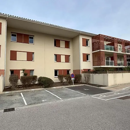 2 Pièces - 4 Personnes Ar925-106 *