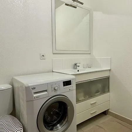 2 Pieces - 4 Personnes Ar925-106 * Argeles-sur-Mer